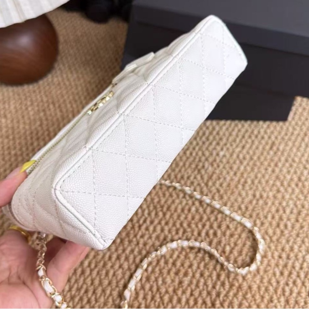 Chanel VIP Bag - Picture 5 of 6